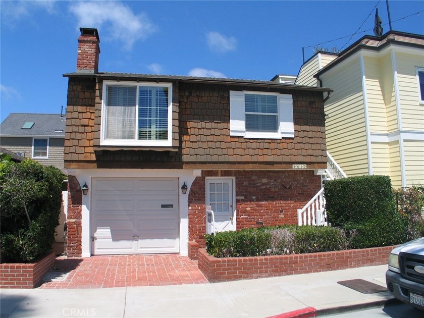 This is a Special Balboa beach house from the 40's. This is a - Beach Home for sale in Newport Beach, California on Beachhouse.com