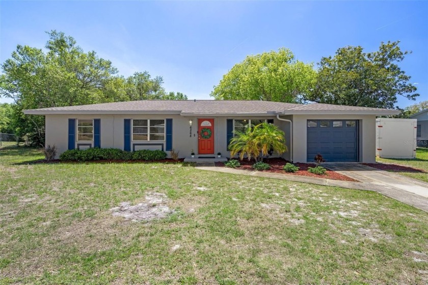 Under contract-accepting backup offers. Welcome to your dream - Beach Home for sale in Spring Hill, Florida on Beachhouse.com