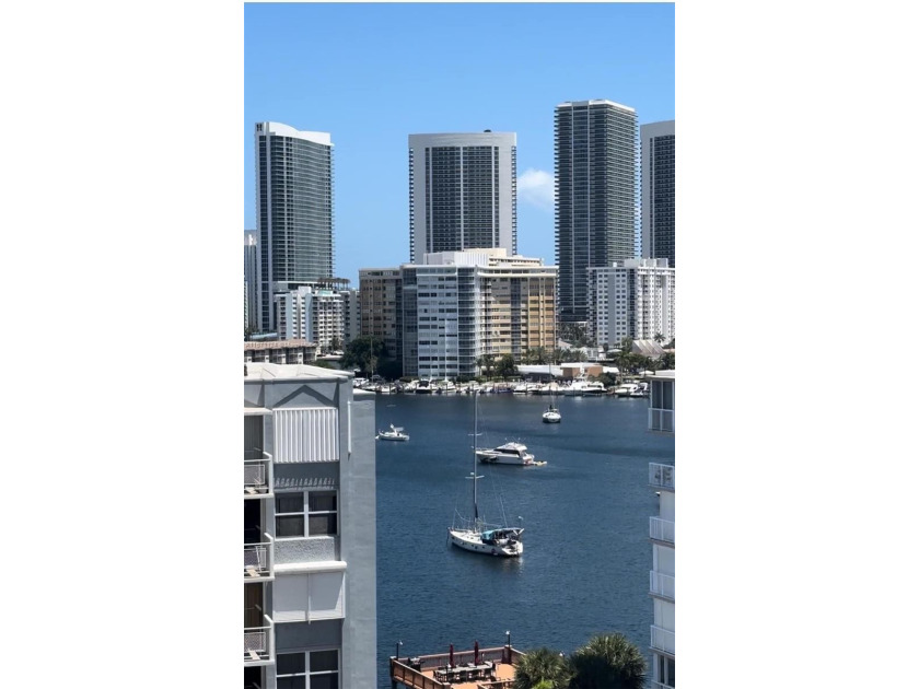 This is a cozy 1 beth,2-bathroom apartment with waters views has - Beach Condo for sale in Hallandale Beach, Florida on Beachhouse.com