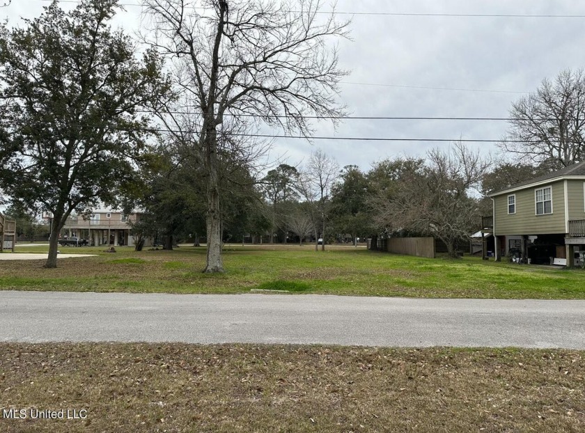 Motivated seller...... bring your offer. LOCATION, LOCATION!! - Beach Lot for sale in Pascagoula, Mississippi on Beachhouse.com