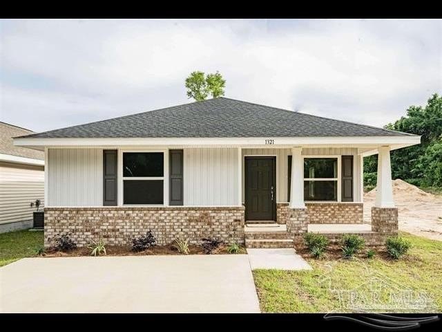 Location, Location and Location! Conveniently located off of - Beach Home for sale in Pensacola, Florida on Beachhouse.com