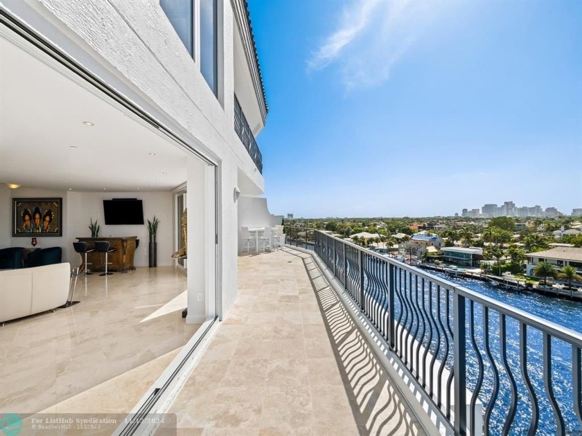 One of a kind PENTHOUSE directly on the Intracoastal in Fort - Beach Condo for sale in Fort Lauderdale, Florida on Beachhouse.com