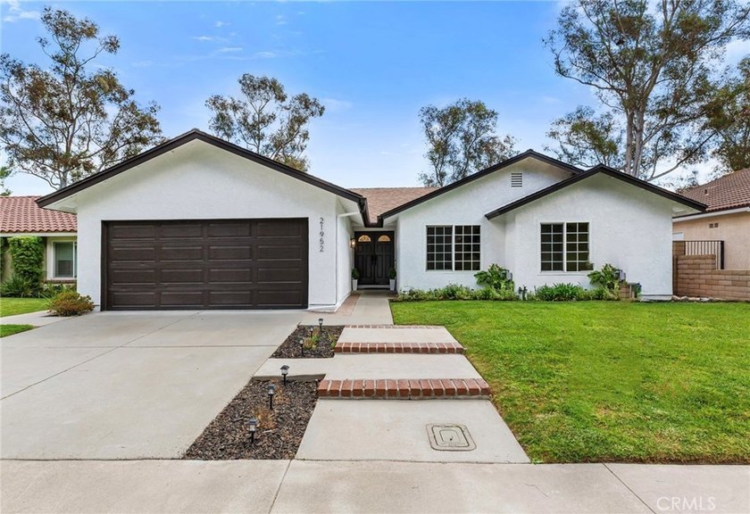 This beautifully renovated single story home sits on a quiet cul - Beach Home for sale in Mission Viejo, California on Beachhouse.com