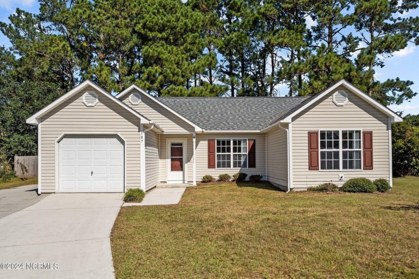 Looking for one story coastal NC living with no carpet or HOA? - Beach Home for sale in Hampstead, North Carolina on Beachhouse.com