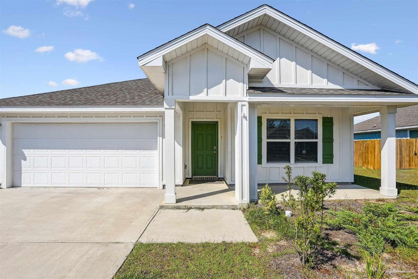 Move-in ready and fully furnished, this nearly new 4-bedroom - Beach Home for sale in Pensacola, Florida on Beachhouse.com