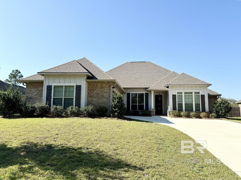 FAIRHOPE living is a lifestyle you want to embrace.  Tree lined - Beach Home for sale in Fairhope, Alabama on Beachhouse.com