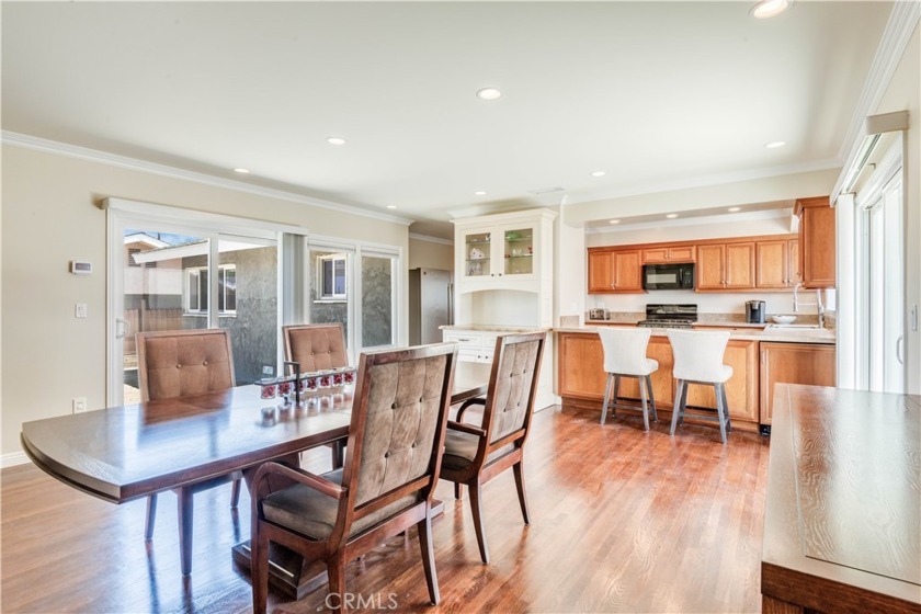 Don't miss this opportunity to make this upgraded home your own - Beach Home for sale in Rancho Palos Verdes, California on Beachhouse.com