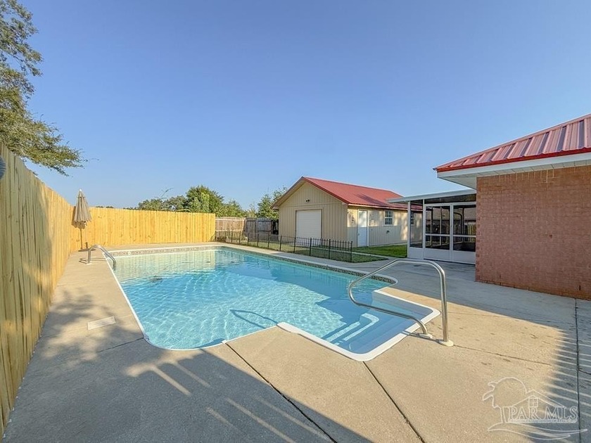 **SELLER MAY CONSIDER PAINT CONCESSION WITH ACCEPTABLE OFFER** - Beach Home for sale in Milton, Florida on Beachhouse.com