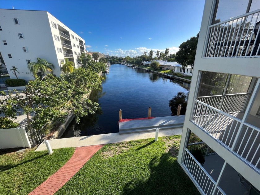 Enjoy this cozy 50-units building with private beach access just - Beach Other for sale in Lauderdale By The Sea, Florida on Beachhouse.com