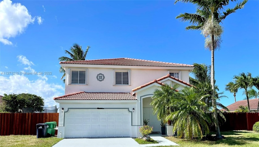 This bright and spacious 4 bedroom 2.5 bathroom home with a pool - Beach Home for sale in Cutler  Bay, Florida on Beachhouse.com