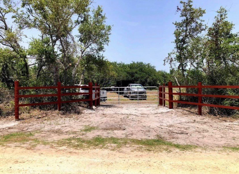 Gorgeous 5 acre tract in Aransas Pass, partially cleared and - Beach Acreage for sale in Aransas Pass, Texas on Beachhouse.com