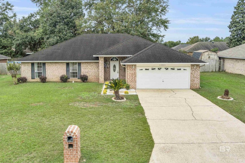 Beautiful 4BR/2BA Home just hit the market in Foley! - Beach Home for sale in Foley, Alabama on Beachhouse.com