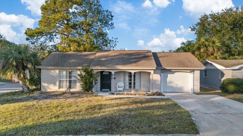 Welcome home to 4151 Hillsdale Dr in Holiday Florida. This 3 - Beach Home for sale in New Port Richey, Florida on Beachhouse.com