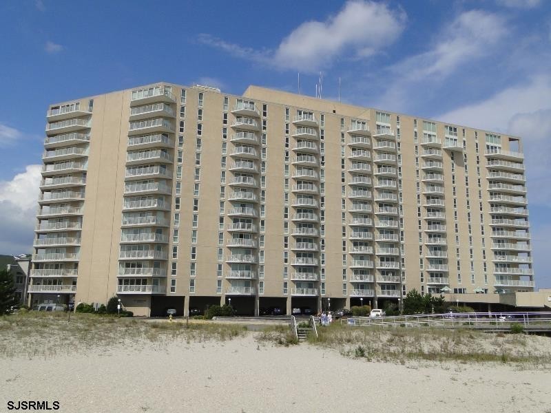 Designer inspired.  This spectacular smartly remodeled 1 Br, 1 - Beach Condo for sale in Ocean City, New Jersey on Beachhouse.com