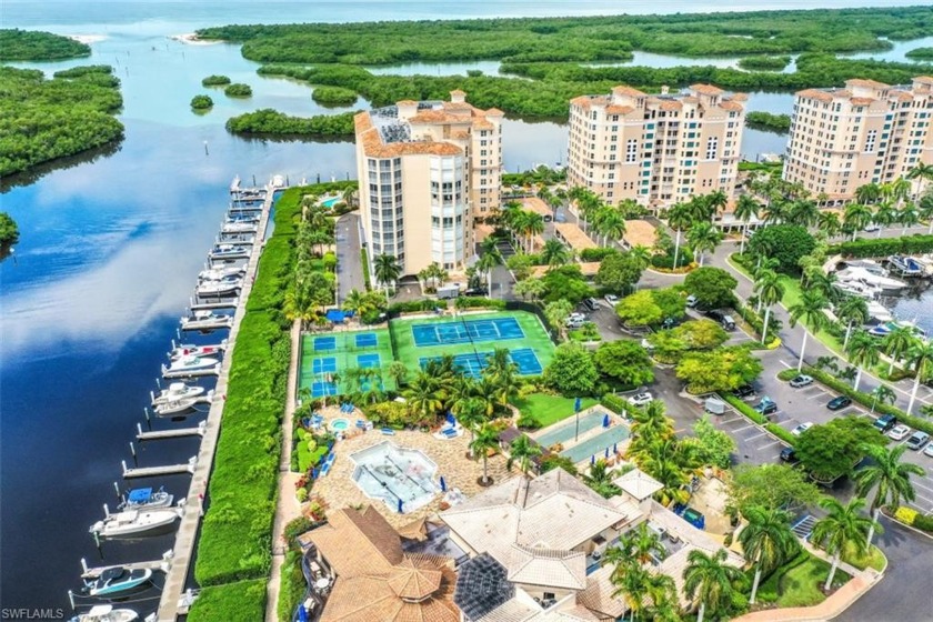 Waterfront property. Beautiful West views of Gulf of Mexico & - Beach Condo for sale in Naples, Florida on Beachhouse.com