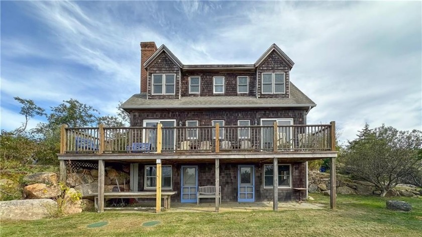 Welcome home to this offering of a balance of comfort - Beach Home for sale in Block Island, Rhode Island on Beachhouse.com