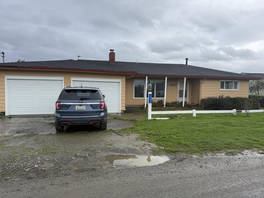 Welcome to beautiful Ferndale! Home features main house 2 - Beach Home for sale in Ferndale, California on Beachhouse.com