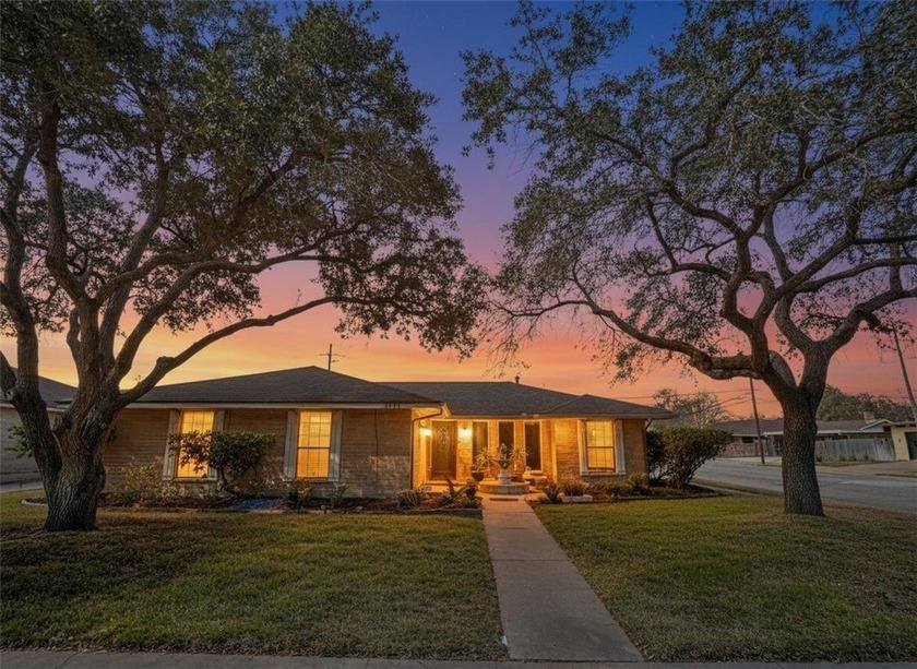 Is there a 4-bed home in Pharaoh Valley under $325K with space - Beach Home for sale in Corpus Christi, Texas on Beachhouse.com