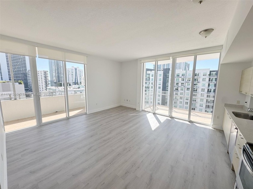 Stunning 2BD/2BA Condo in Prime Edgewater Location - City 24 - Beach Condo for sale in Miami, Florida on Beachhouse.com
