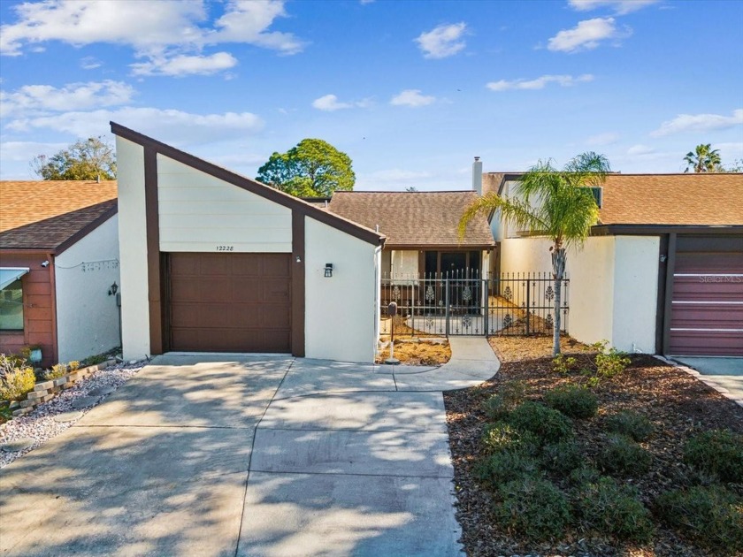 Welcome home to this low maintenance FURNISHED 2-bedroom - Beach Home for sale in Hudson, Florida on Beachhouse.com