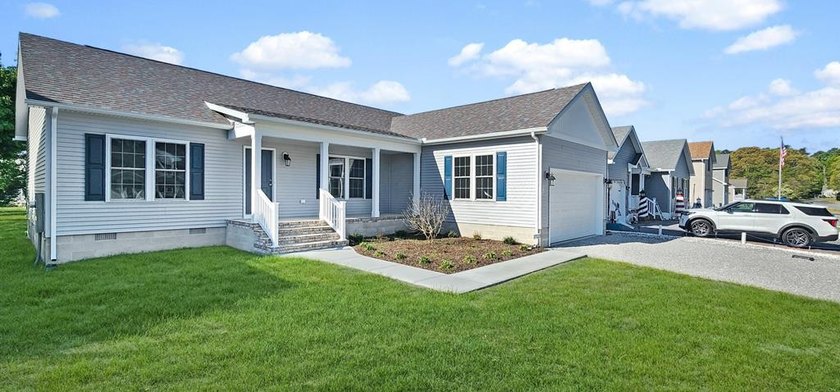 Stylish coastal living meets smart design in this move-in ready - Beach Home for sale in Greenbackville, Virginia on Beachhouse.com