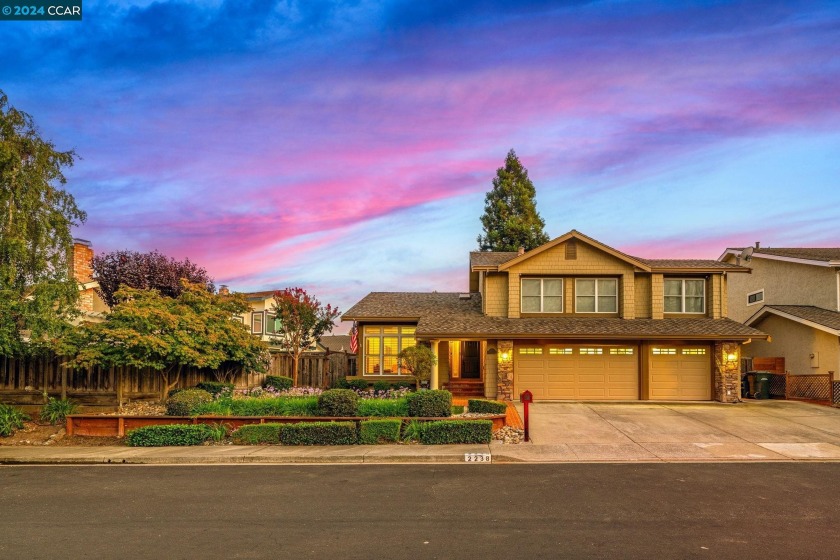 Welcome to 2238 Lake Villa Ct, where luxury  location blend in - Beach Home for sale in Martinez, California on Beachhouse.com