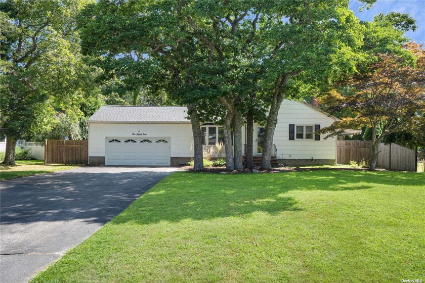 Perfectly nestled  near Webby's Beach, your new property awaits - Beach Home for sale in Center Moriches, New York on Beachhouse.com