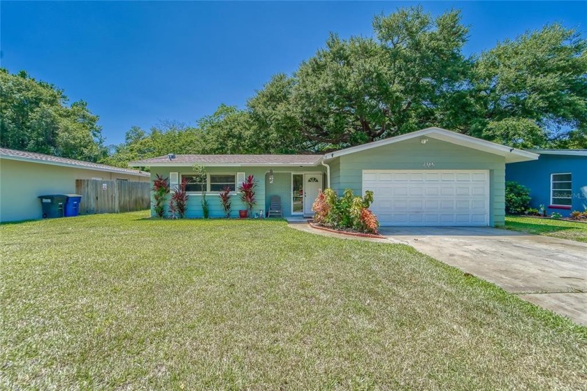 Welcome Home! This move in ready 3 bedroom, 1 bath, and 2 car - Beach Home for sale in Clearwater, Florida on Beachhouse.com