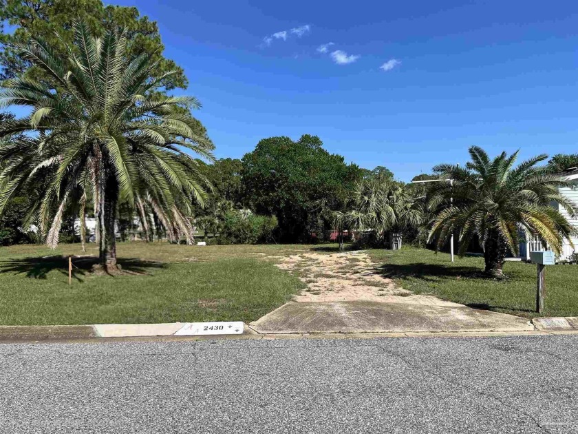Beautiful Water Front Lot! Great location! Direct access to - Beach Lot for sale in Pensacola, Florida on Beachhouse.com