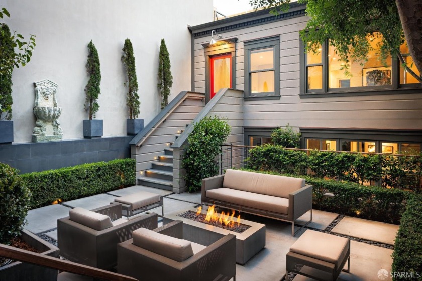 Tucked away on a picturesque cul-de-sac just below Coit Tower - Beach Townhome/Townhouse for sale in San Francisco, California on Beachhouse.com