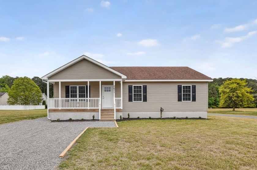 Completely updated and move-in ready! This beautiful 2-bedroom - Beach Home for sale in Greenbackville, Virginia on Beachhouse.com