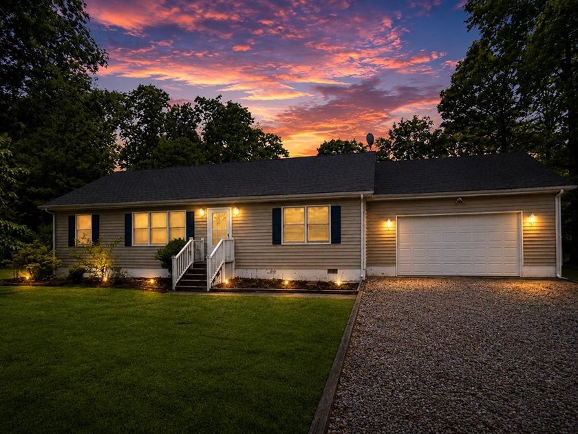 Welcome to 2282 Brigantine Blvd, a spacious 3-bedroom, 2-bath - Beach Home for sale in Greenbackville, Virginia on Beachhouse.com