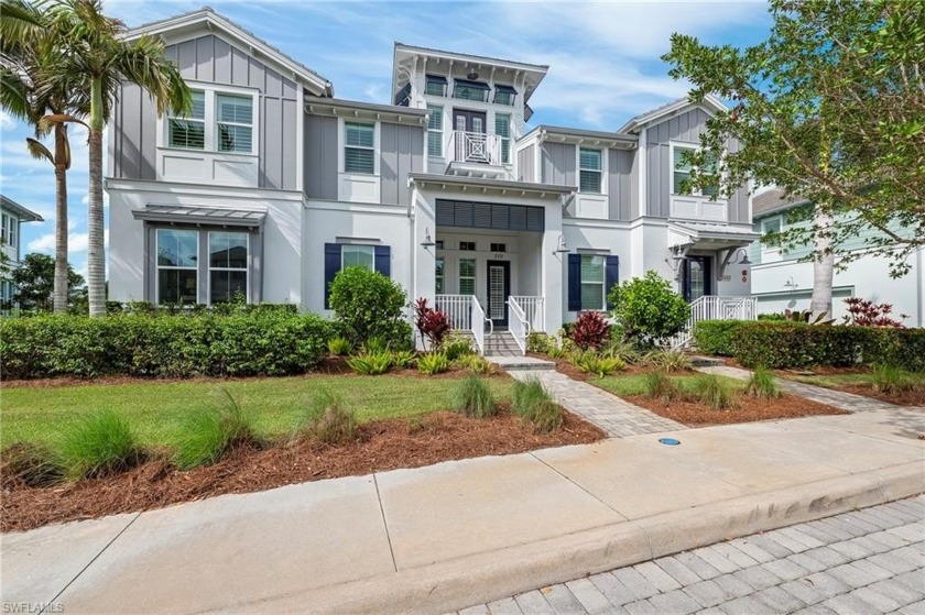 Highly desired Hibiscus Retreat floor plan! This Coach home, in - Beach Home for sale in Naples, Florida on Beachhouse.com