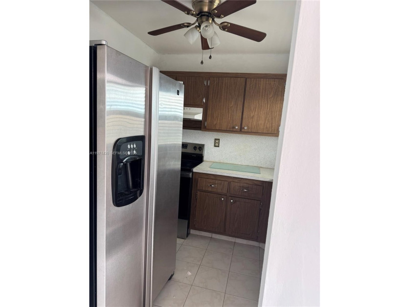 Bright and spacious 1BR/BA condo in the prestigious 55+ - Beach Condo for sale in Sunrise, Florida on Beachhouse.com