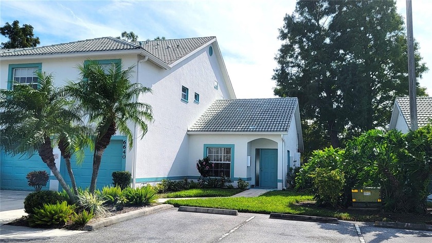 This beautiful pond view 2-bedroom, 2-bath first floor condo on - Beach Condo for sale in Bradenton, Florida on Beachhouse.com