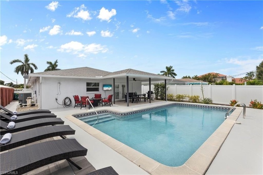 *****INVESTOR ALERT****** If you're looking for one of the - Beach Home for sale in Naples, Florida on Beachhouse.com