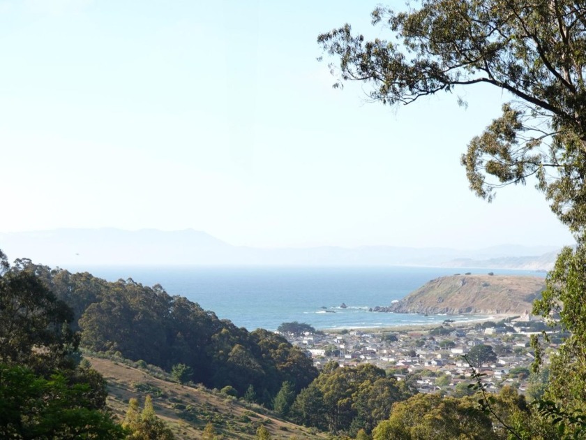 Enjoy ocean views and endless opportunities! This gently sloped - Beach Lot for sale in Pacifica, California on Beachhouse.com