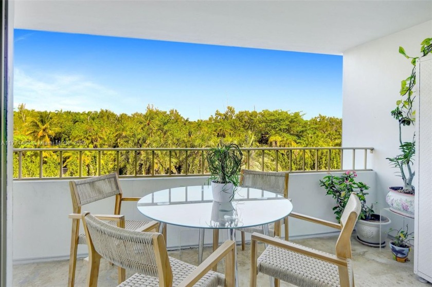 Discover the opportunity to create your dream home in this - Beach Condo for sale in Key Biscayne, Florida on Beachhouse.com