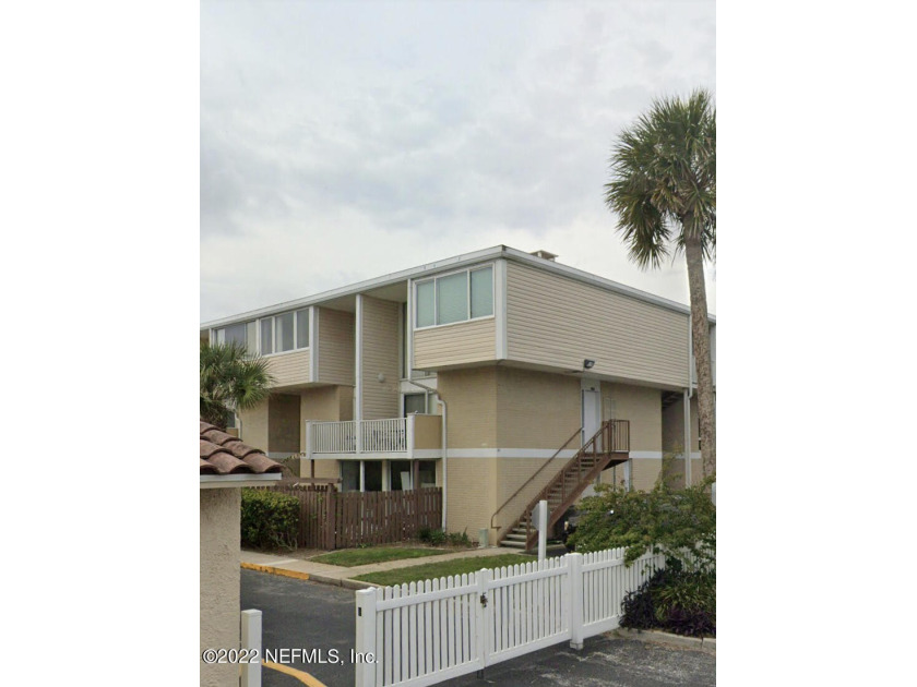 Motivated Sellers! Prime time location! This is a rare - Beach Condo for sale in Atlantic Beach, Florida on Beachhouse.com