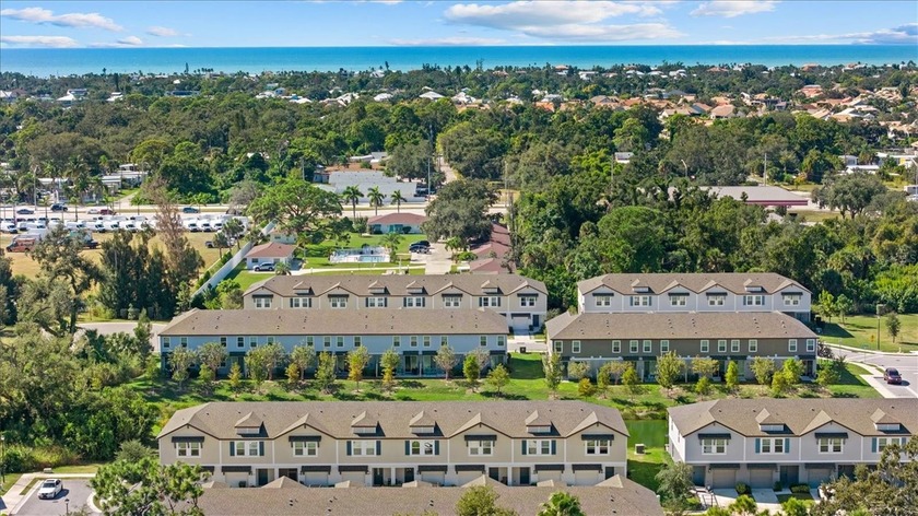 One or more photo(s) has been virtually staged. Act fast--this - Beach Townhome/Townhouse for sale in Nokomis, Florida on Beachhouse.com
