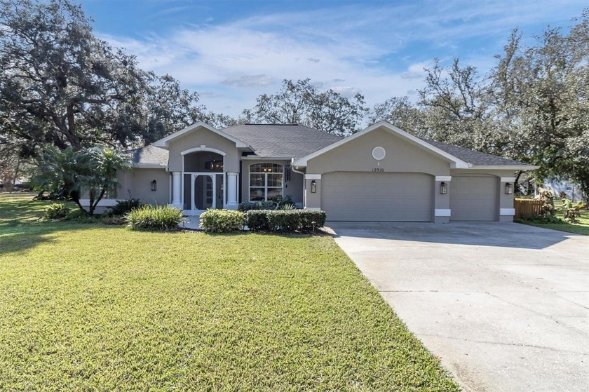 Spacious Man's Dream Lot or She-Shed Galore with Stunning Family - Beach Home for sale in Hudson, Florida on Beachhouse.com