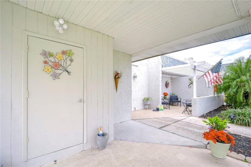 This beautifully renovated ground-floor villa, without any age - Beach Home for sale in New Port Richey, Florida on Beachhouse.com