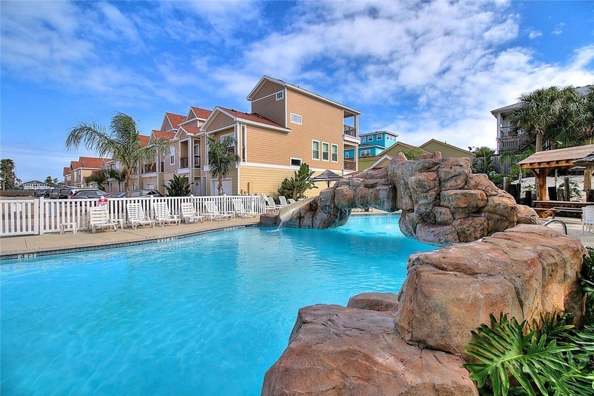 This amazing Beachside townhome hits the mark with its location! - Beach Condo for sale in Port Aransas, Texas on Beachhouse.com