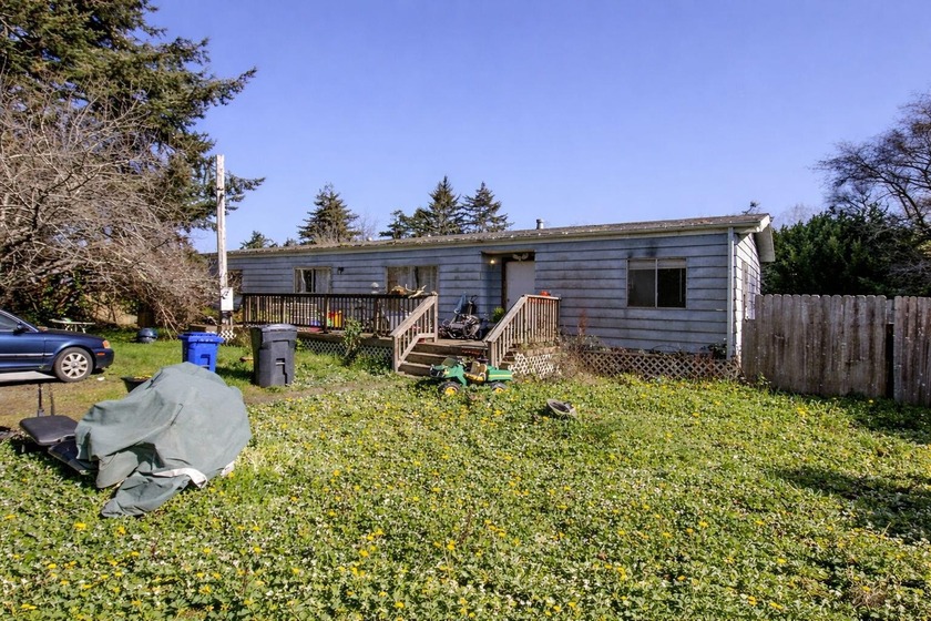 Spacious Manufactured Home on a Flat 0.38 Acre Parcel Down a - Beach Home for sale in Mckinleyville, California on Beachhouse.com