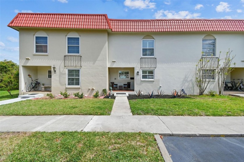 Experience ultimate coastal living in one of Dunedin's most - Beach Townhome/Townhouse for sale in Dunedin, Florida on Beachhouse.com