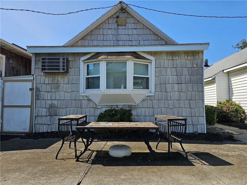 Tiny house living on City Island. Unique opportunity to own a - Beach Home for sale in Bronx, New York on Beachhouse.com