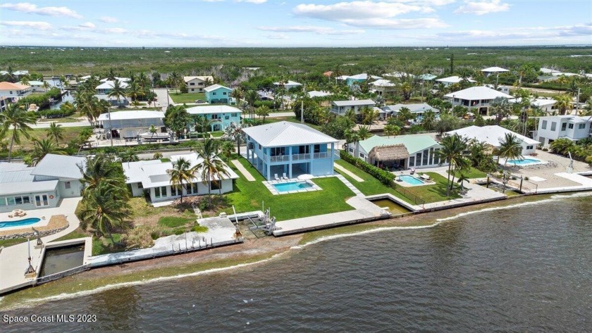 Welcome to your oceanfront paradise in beautiful Big Pine Key - Beach Home for sale in Big Pine Key, Florida on Beachhouse.com