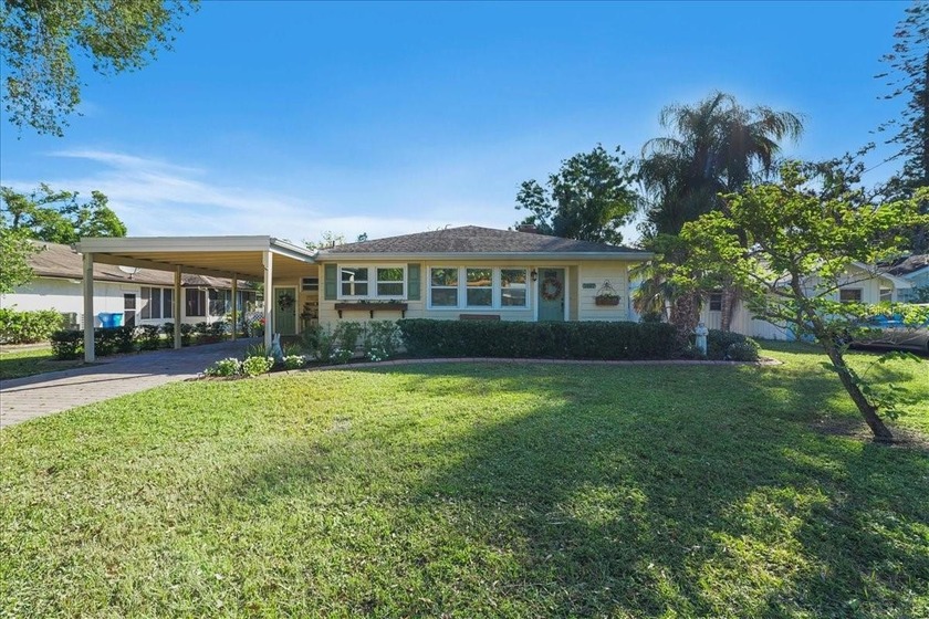 If you're allergic to cookie-cutter homes, this one's for you! - Beach Home for sale in Bradenton, Florida on Beachhouse.com