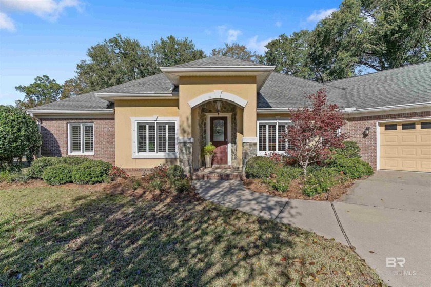 This custom built, one owner Golf course home in Quail Creek - Beach Home for sale in Fairhope, Alabama on Beachhouse.com