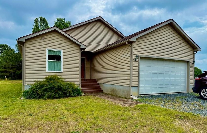 3/1606. Love to golf or sail on the water, want to be near the - Beach Home for sale in Greenbackville, Virginia on Beachhouse.com